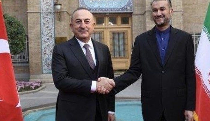 Çavuşoğlu iranlı həmkarını Ankaraya dəvət etdi Çavuşoğlu iranlı həmkarını Ankaraya dəvət etdi