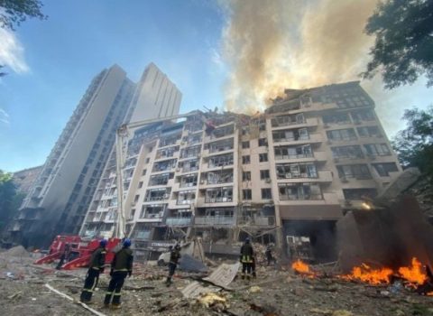 Kiyevə raket zərbəsi səfirliyimizin binasını da zədələdi – Diplomatlarımız TƏHLÜKƏDƏDİR / FOTO / VİDEO