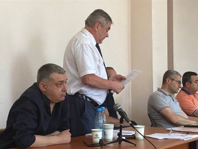 Keçmiş deputata 9 il iş kəsildi