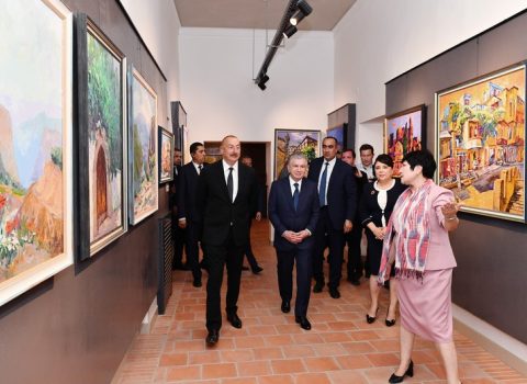İlham Əliyev Xivə şəhərində “Nurullaboy” saray kompleksi ilə tanış oldu