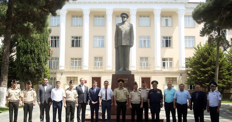 Xüsusi təyinatlı təhsil müəssisələri ziyarət olundu – FOTO Xüsusi təyinatlı təhsil müəssisələri ziyarət olundu – FOTO
