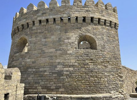 Qala divarlarını korlayan şəxs saxlanıldı – FOTO / YENİLƏNİB