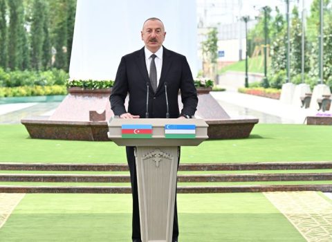 İlham Əliyev: “Özbəkistana dostluq münasibətlərimizin möhkəm təməli var”