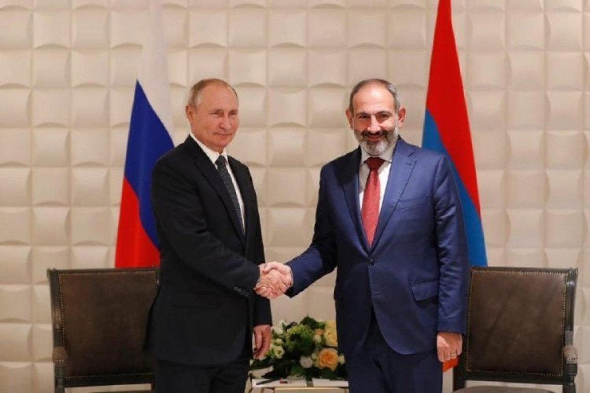 Putin və Paşinyan arasında telefon danışığı oldu