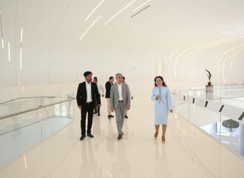 Beynəlxalq Avtomobil Federasiyasının prezidenti Heydər Əliyev Mərkəzini ziyarət etdi – FOTOLAR