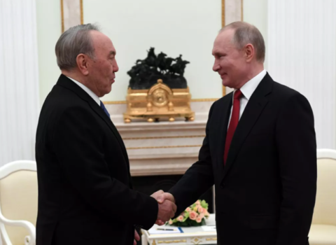 Putin Nazarbayevlə görüşdü