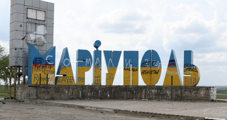 Putin Ukraynanın Mariupol və Melitopol şəhərlərinə “Hərbi Şöhrət Şəhəri” titulu verdi – FOTO