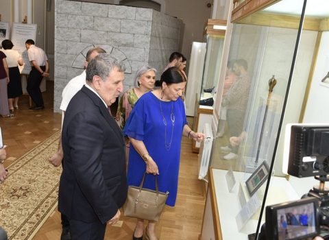 Pənahəli xan Cavanşirin başdaşı bərpadan sonra ilk dəfə nümayiş olundu – FOTO