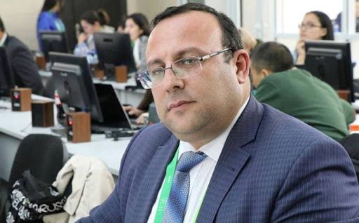 Prezident tanınmış jurnalisti təltif etdi – FOTO
