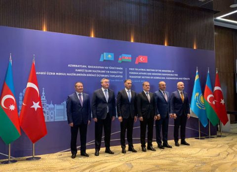 Azərbaycan, Türkiyə və Qazaxıstan xarici işlər və nəqliyyat nazirlərinin üçtərəfli görüşü keçirilir – VİDEO