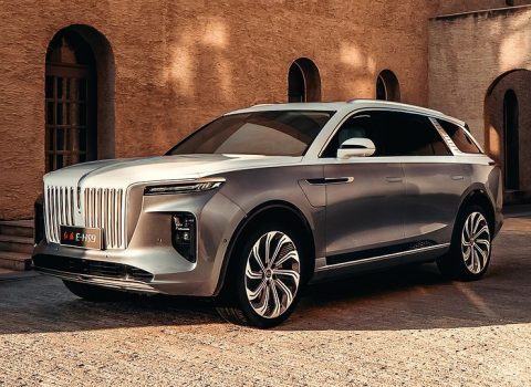 Rusiya Çinin yeni “Hongqi” markalı avtomobillərini ALIR