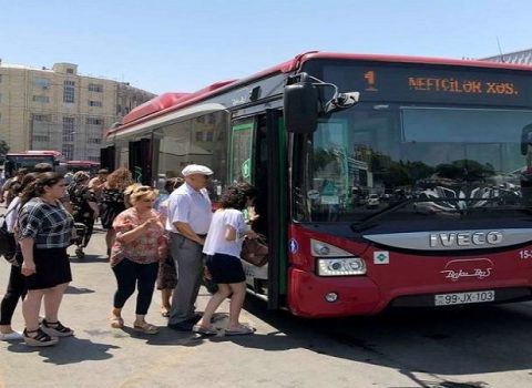 Bakıda 162 avtobus gecikmə ilə hərəkət edir – SİYAHI