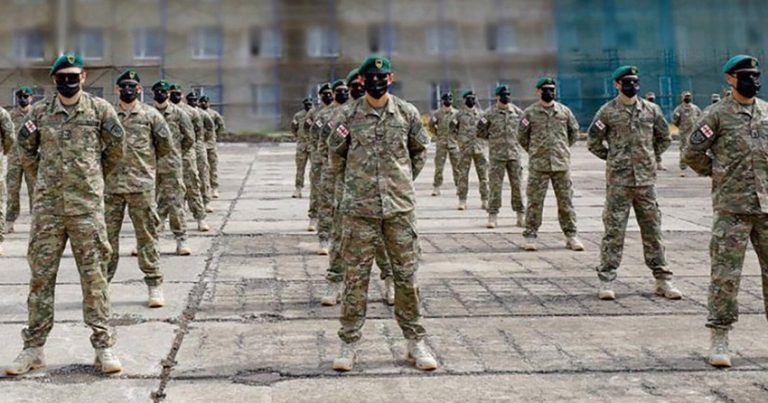 Gürcüstanda hərbi xidmət müddəti azaldılır Gürcüstanda hərbi xidmət müddəti azaldılır