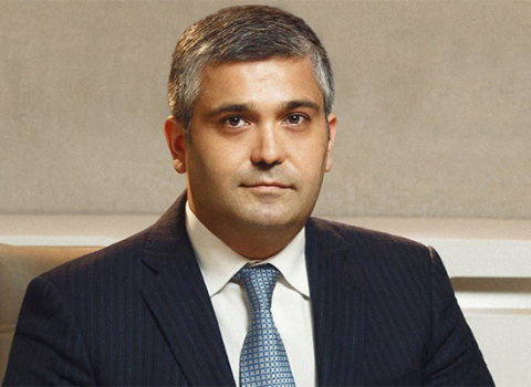 Tanınmış şair itlərin hücumuna məruz qaldı – Vəziyyəti ağırdır