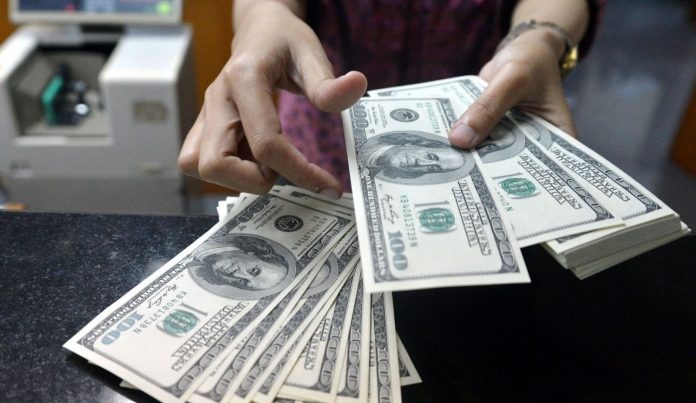 SON DƏQİQƏ: Qazaxıstanda dollar kəskin bahalaşdı