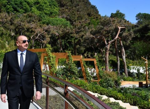 Prezident “Çəmbərəkənd” parkında yaradılan şəraitlə tanış oldu – FOTO