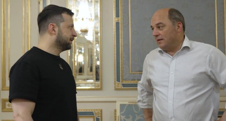 Conson müdafiə nazirini Kiyevə Zelenskinin yanına göndərdi Conson müdafiə nazirini Kiyevə Zelenskinin yanına göndərdi