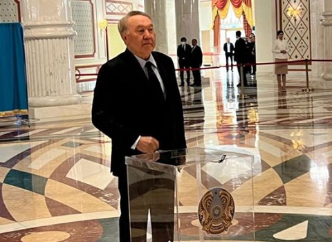 Nazarbayev və Tokayev səs verdi