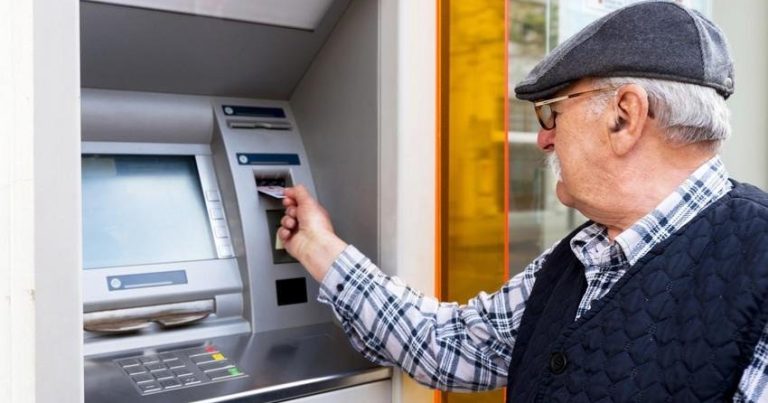 Qanununa dəyişikliklər TƏSDİQLƏNDİ: Kimlər nə vaxt pensiyaya çıxa biləcək? – AÇIQLAMA Qanununa dəyişikliklər TƏSDİQLƏNDİ: Kimlər nə vaxt pensiyaya çıxa biləcək? – AÇIQLAMA
