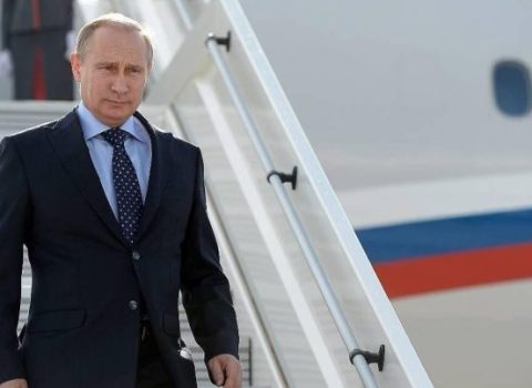 Putin Özbəksitana getdi