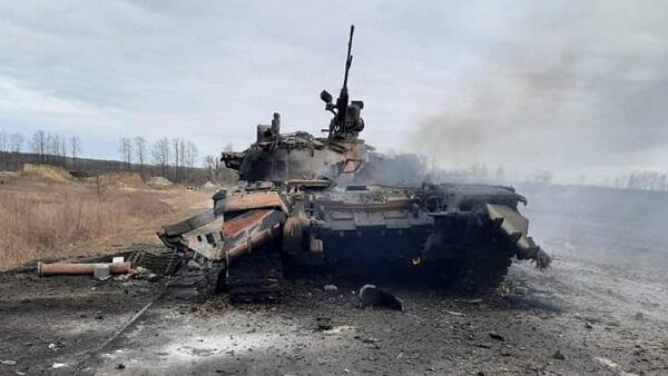 Rusiyanın ən müasir tankları belə məhv edildi – VİDEO