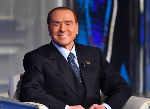 Berluskoninin vəsiyyəti AÇIQLANDI: Mirasını onlara bağışladı