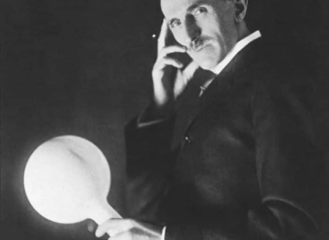 Süni ildırım yaratdı, dünyanı böləcəyini iddia etdi: Nikola Tesla kimdir?