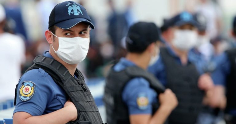 Türkiyəyə qarşı casusluq etməkdə şübhəli bilinən Yunanıstan vətəndaşı SAXLANILDI – FOTO Türkiyəyə qarşı casusluq etməkdə şübhəli bilinən Yunanıstan vətəndaşı SAXLANILDI – FOTO