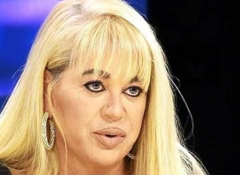 Zerrin Özer karyerasını bitirdi – FOTO