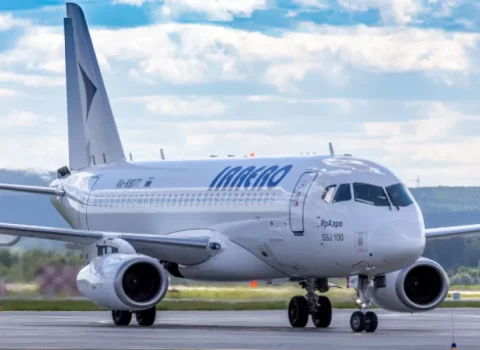 Bakıya uçuşun gecikməsinə görə aviaşirkət CƏRİMƏLƏNDİ