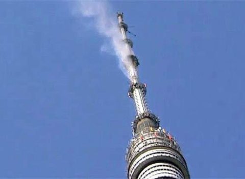 Moskvada Ostankino teleqülləsini ildırım vurdu – VİDEO
