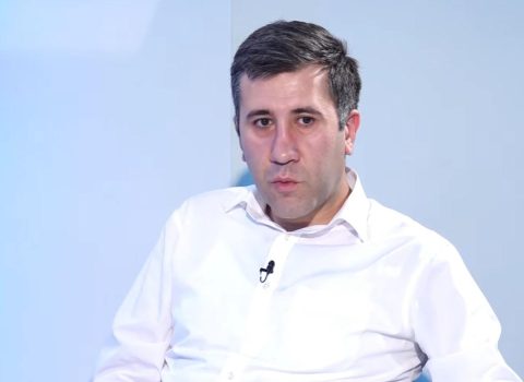 Ruben Melikyan: “Ermənistan ciddi konstitusiya böhranı vəziyyətindədir”