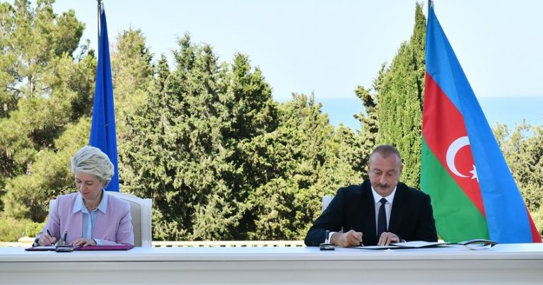 Ursula fon der Leyen: “Gələn il Azərbaycan Avropaya 12 milyard kubmetr təbii qaz nəql edəcək” Ursula fon der Leyen: “Gələn il Azərbaycan Avropaya 12 milyard kubmetr təbii qaz nəql edəcək”