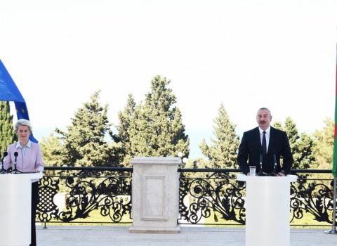 İlham Əliyev və Ursula fon der Leyen mətbuata bəyanatlarla çıxış ediblər – YENİLƏNİB