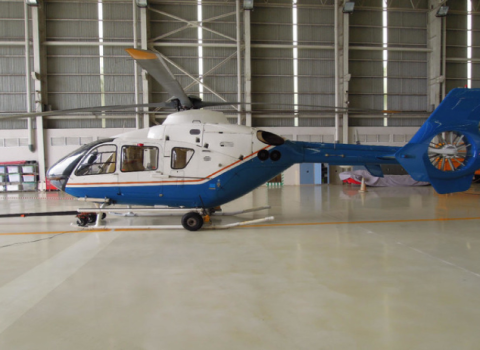AZAL 1,8 mln. manatlıq üç helikopterini HƏRRACA ÇIXARACAQ