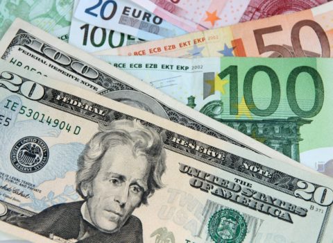 Dollar və avro GÖRÜN NEÇƏYƏ OLDU