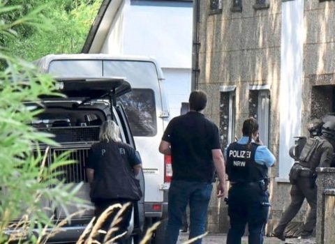Almaniyada qətl törədən azərbaycanlıya görə polis bir neçə obyekt və evə basqın etdi
