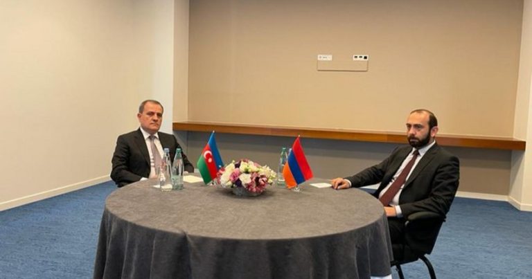 Tbilisidə Azərbaycan və Ermənistan xarici işlər nazirlərinin ikitərəfli görüşü başa çatdı – YENİLƏNİB Tbilisidə Azərbaycan və Ermənistan xarici işlər nazirlərinin ikitərəfli görüşü başa çatdı – YENİLƏNİB