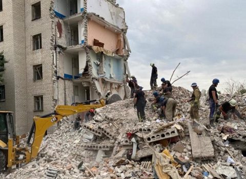 Rusiya Zaporojyeni bombaladı: 3 nəfər öldü