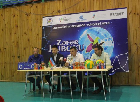 Voleybol üzrə Zəfər Kubokunun püşkü atıldı