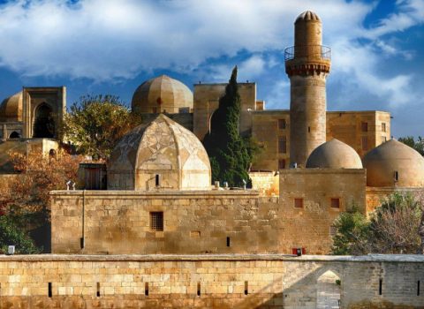 Erməni iranşünasdan SƏRSƏM İDDİA: “Bakıdakı Şirvanşahlar Sarayı İrana məxsusdur”
