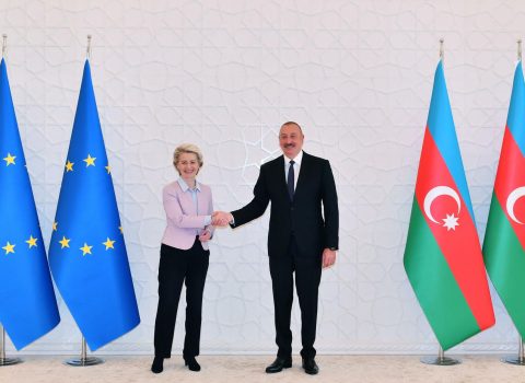 İlham Əliyevin Avropa Komissiyasının Prezidenti ilə geniş tərkibdə görüşü keçirilib – FOTO + YENİLƏNİB