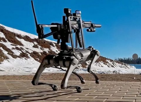 Rusiyada robot it pulemyotla təchiz edildi – VİDEO