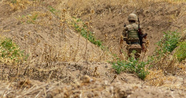 Ermənistanın daxili qoşunları sərhədlərin müdafiəsindən kənarlaşdırıldı – Paşinyan qərarı ləğv etdi Ermənistanın daxili qoşunları sərhədlərin müdafiəsindən kənarlaşdırıldı – Paşinyan qərarı ləğv etdi