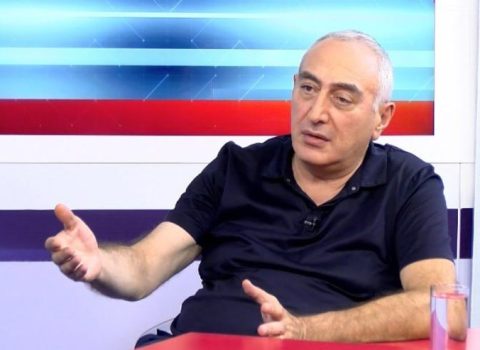 İrəvan supergüclərin boks rinqinə çevrilib – Erməni siyasi texnoloq