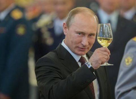 Kasparov Putinin Ukrayna üzərində qələbə elan edəcəyi tarixi AÇIQLADI