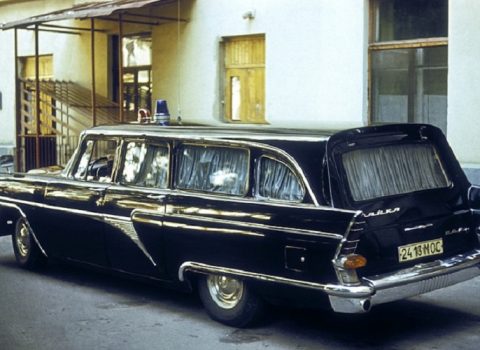 Brejnevin kürəkəninin “Çayka” ehtirası – Çurbanov avtomobili “dal qapı”dan alıb