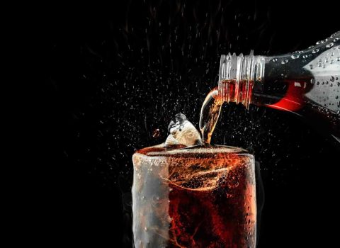 Qazlı içkilərin üzərində niyə “Soyuq için” yazılır? – İNANILMAZ FAKTLAR