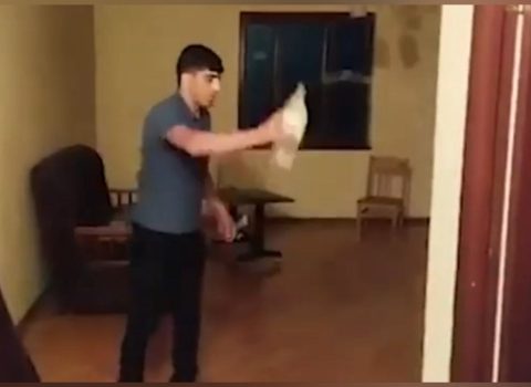 Ermənilər Zabux kəndində evləri yandırırlar – VİDEO