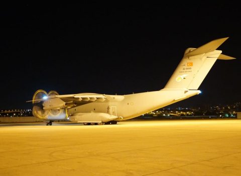 Türkiyə Pakistana yardım göndərdi – FOTO